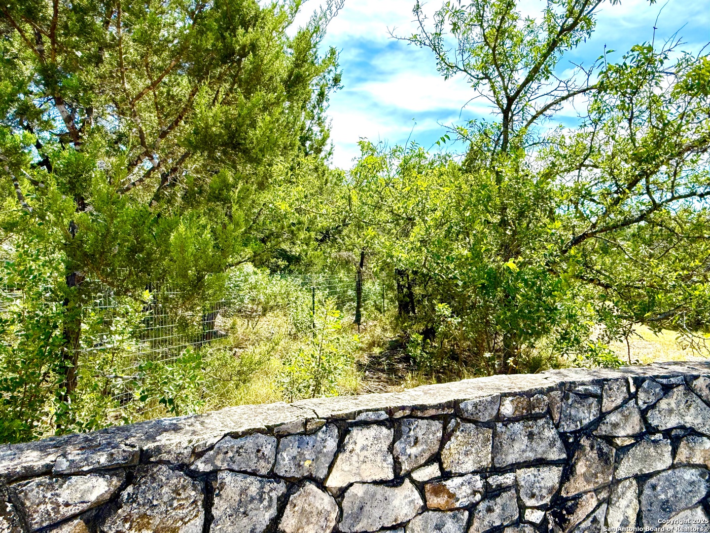 9852 Marnoch Road Helotes TX 78023