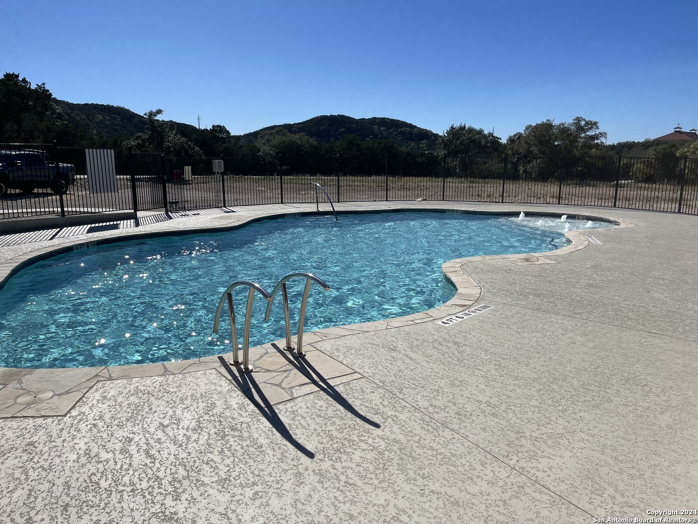 194 Private Road 1714 Mico TX 78056