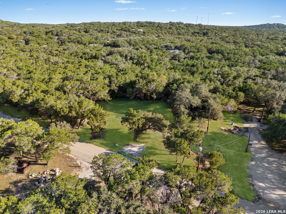 1675 8th Street West Lakehills TX 78063