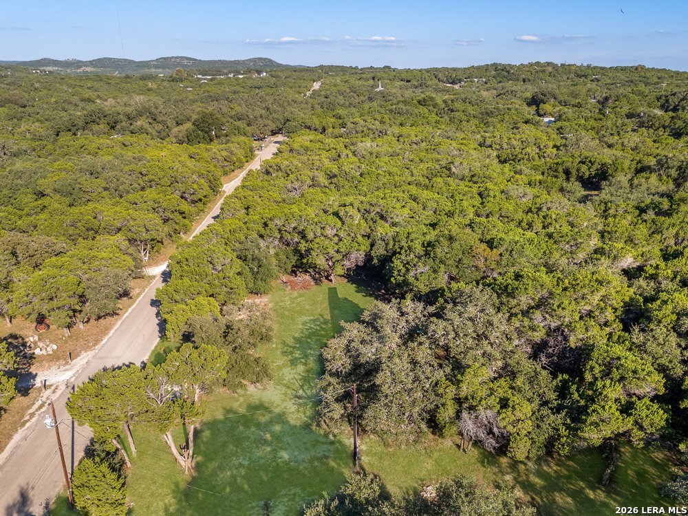 1675 8th Street West Lakehills TX 78063