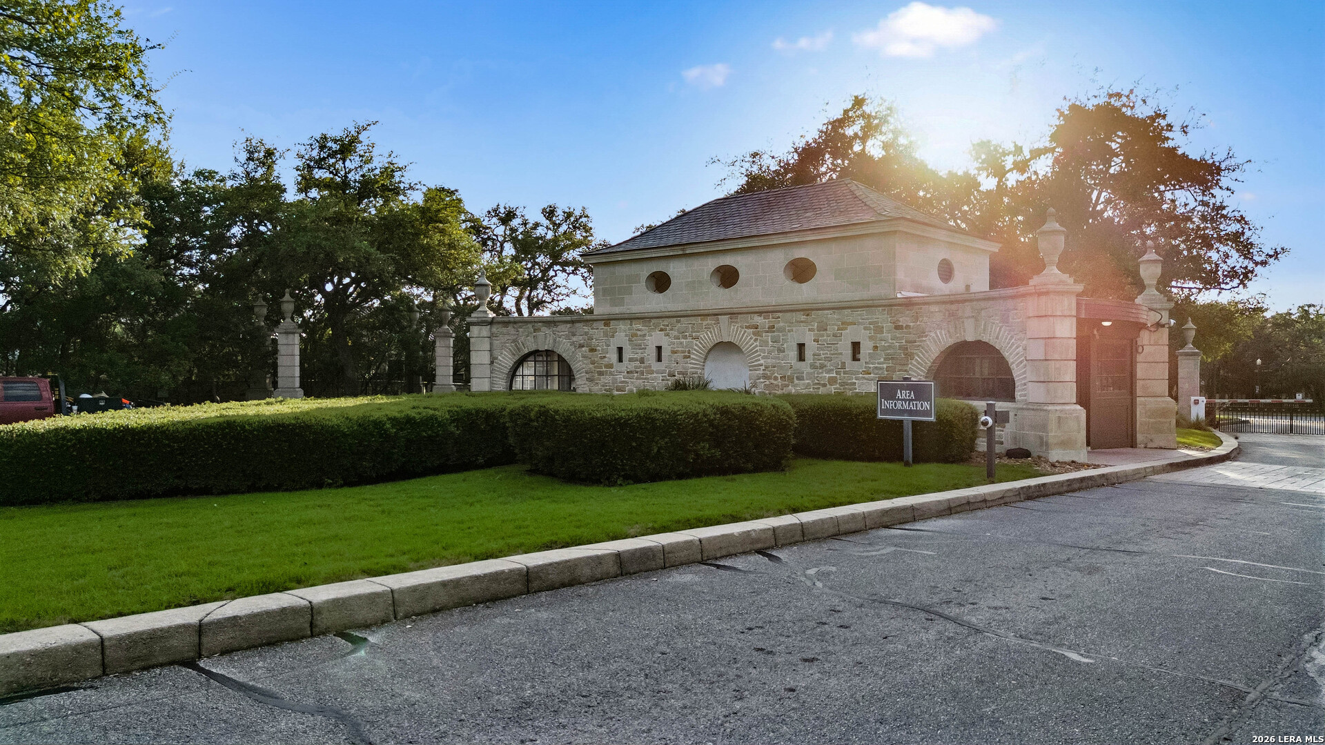 82 Regents Park San Antonio TX 78230