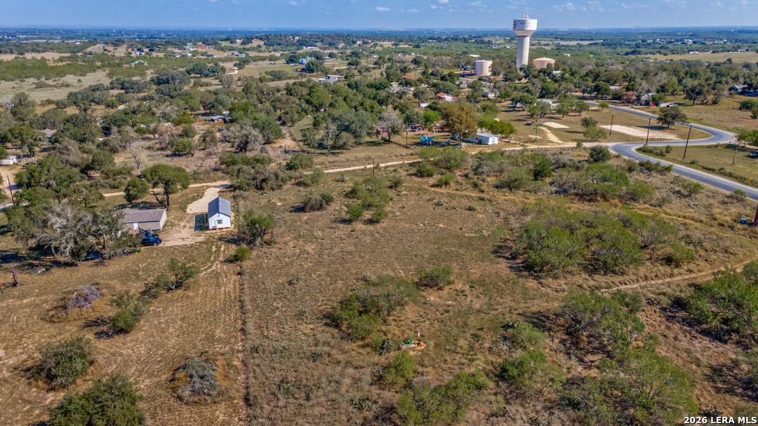 159 W Whitewing Drive Somerset TX 78069