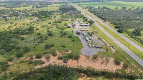 N Sh 16 Tx 78065 Poteet TX 78065