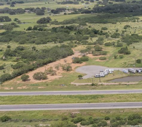 N Sh 16 Tx 78065 Poteet TX 78065