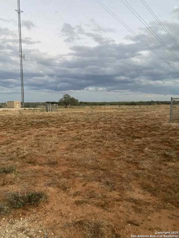 135 Fm 468 Fm 468 Big Wells TX 78830