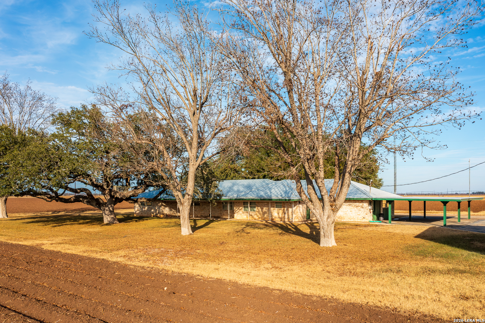 3830 County Road 541 Hondo TX 78861