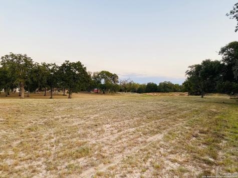 9195 Fm 775 La Vernia TX 78121
