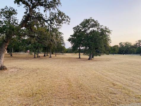 9195 Fm 775 La Vernia TX 78121