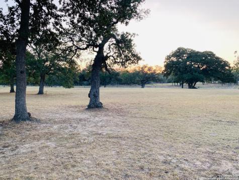 9195 Fm 775 La Vernia TX 78121