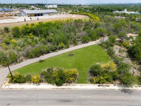 1667 Rigsby Avenue San Antonio TX 78210