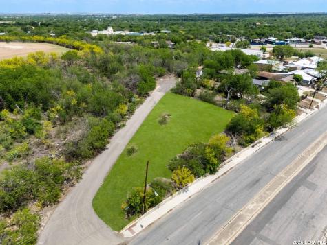1667 Rigsby Avenue San Antonio TX 78210