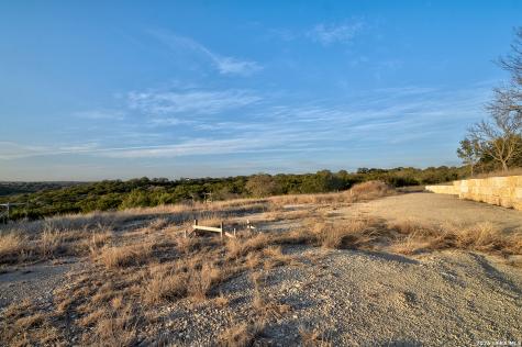 1045 S Shapen Springs Kerrville TX 78028