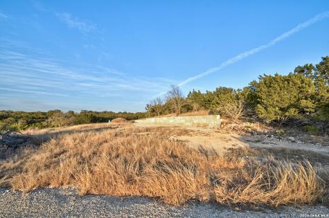 1045 S Shapen Springs Kerrville TX 78028