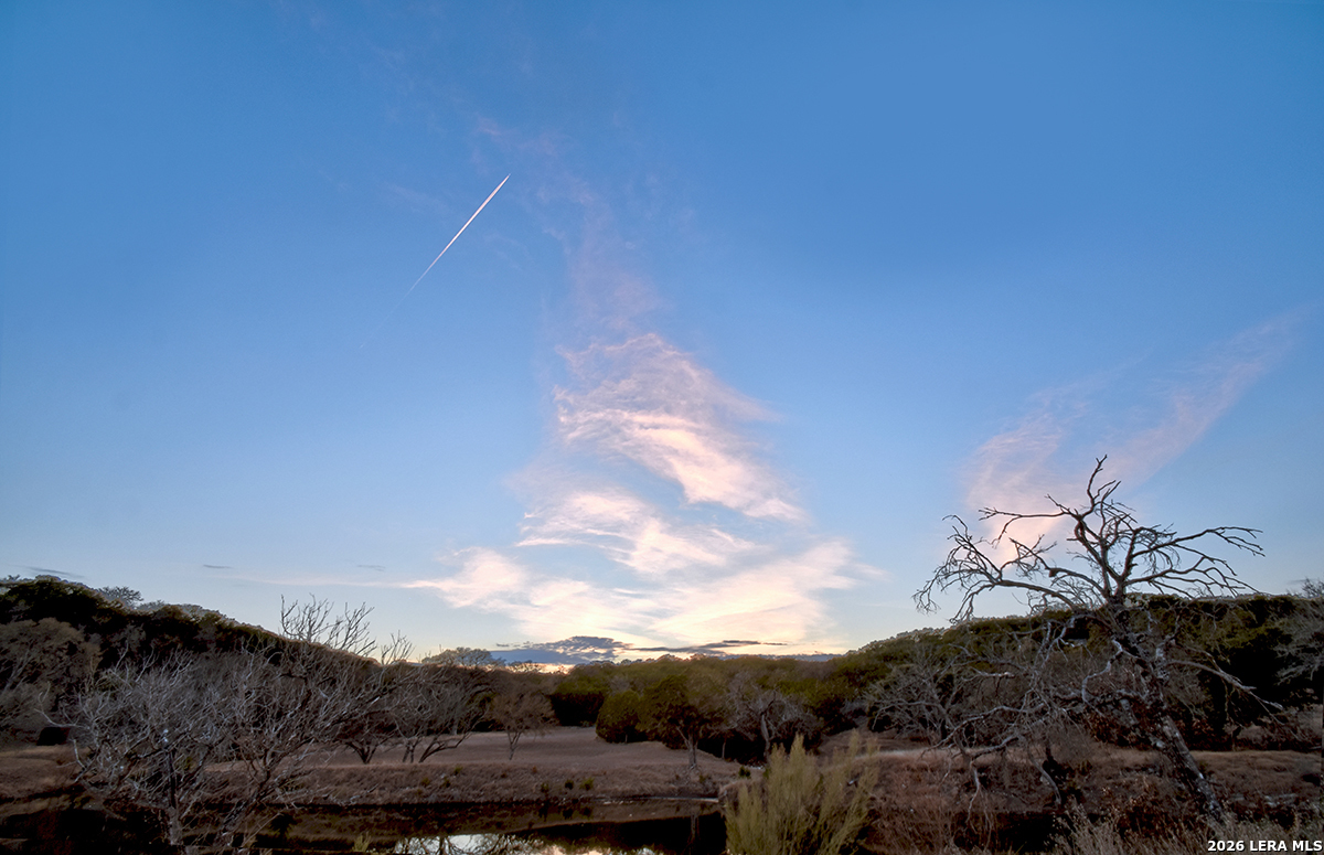 1045 S Shapen Springs Kerrville TX 78028