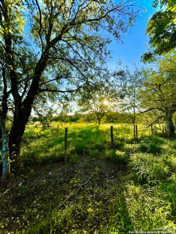 1075 S Seventh Street Poteet TX 78065