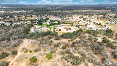 759 County Road 320 Floresville TX 78114