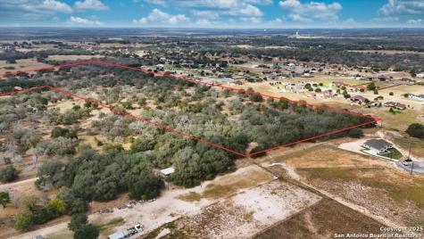 759 County Road 320 Floresville TX 78114