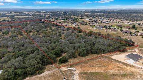 759 County Road 320 Floresville TX 78114