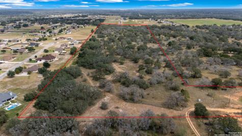 759 County Road 320 Floresville TX 78114