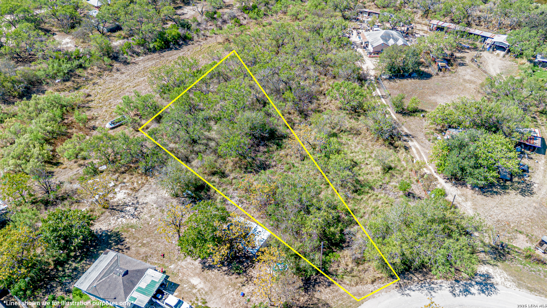 589 County Road 6842 Lytle TX 78052