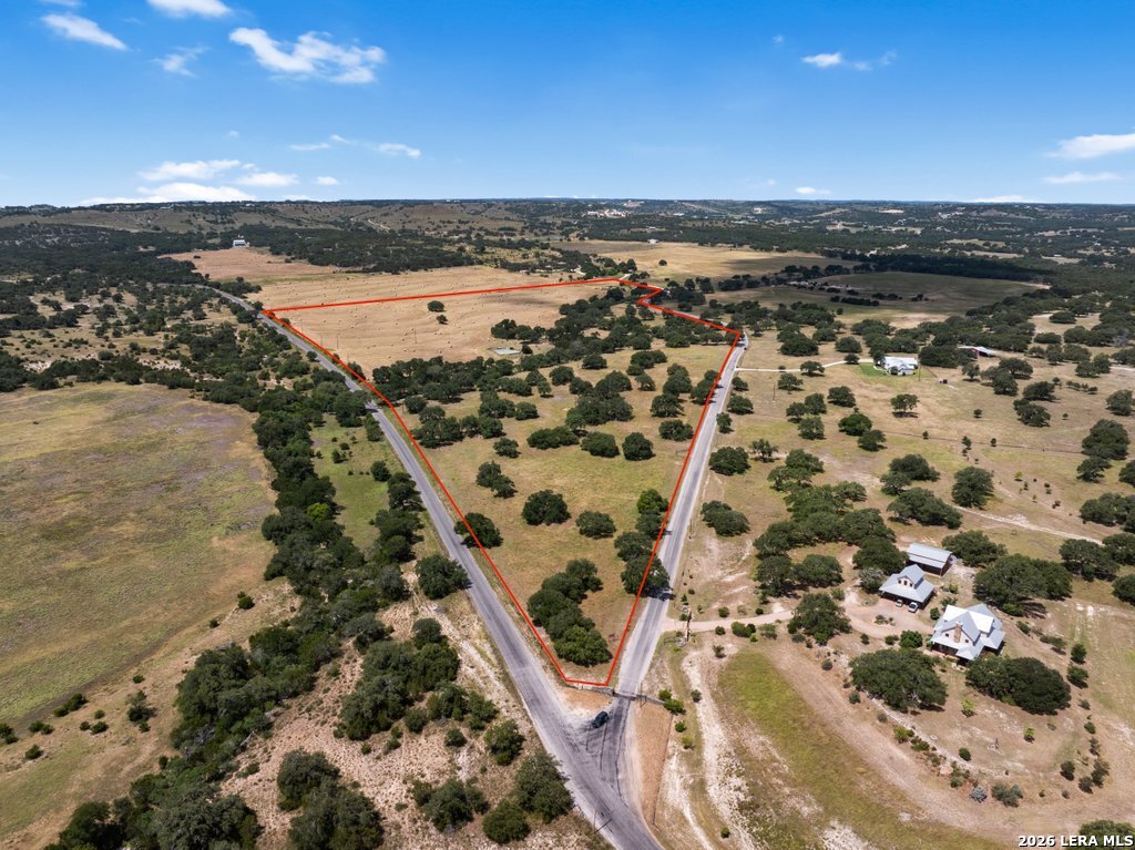 000 Kendalia Road Blanco TX 78606