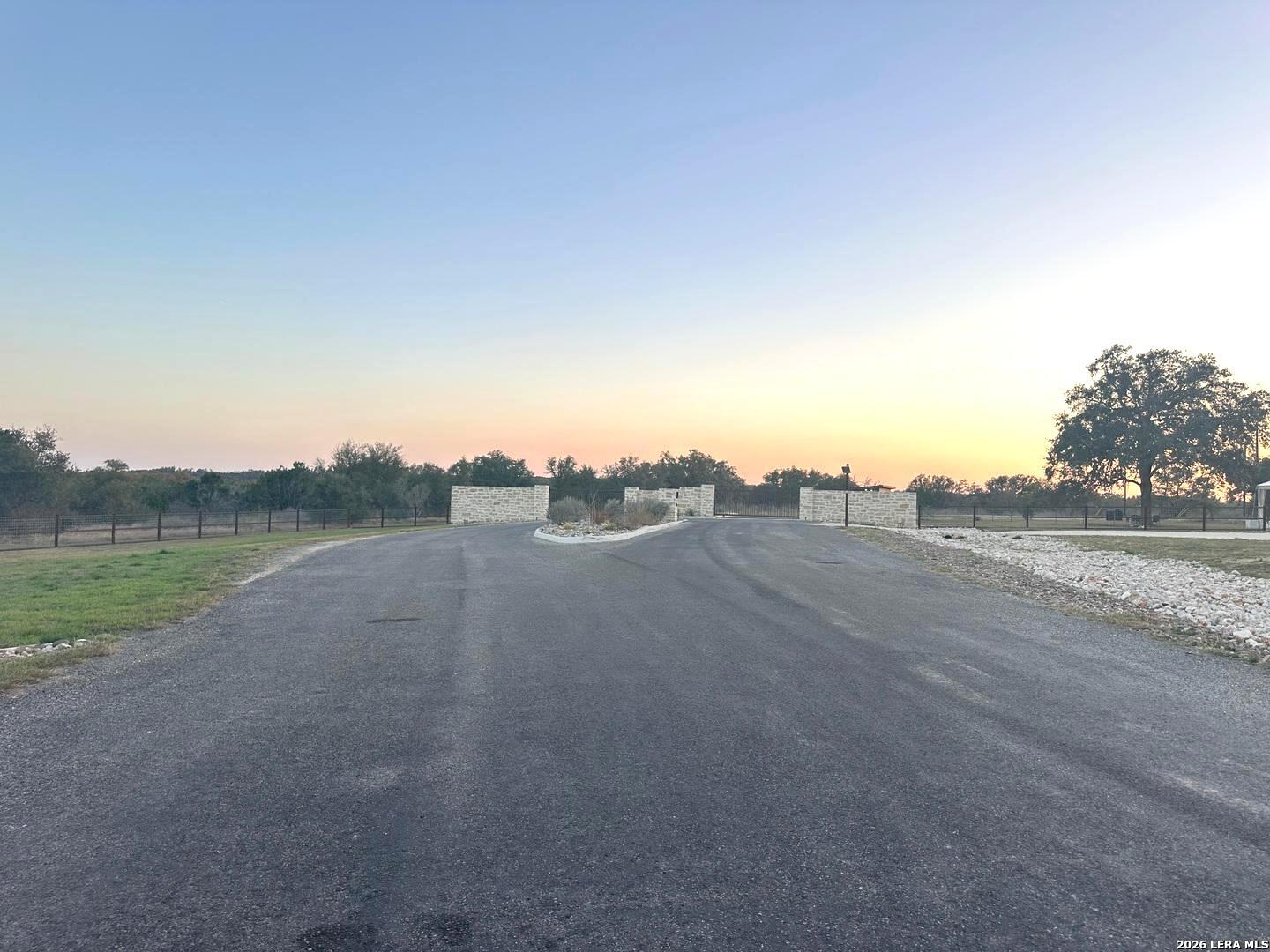 207 Crescent Hondo TX 78861