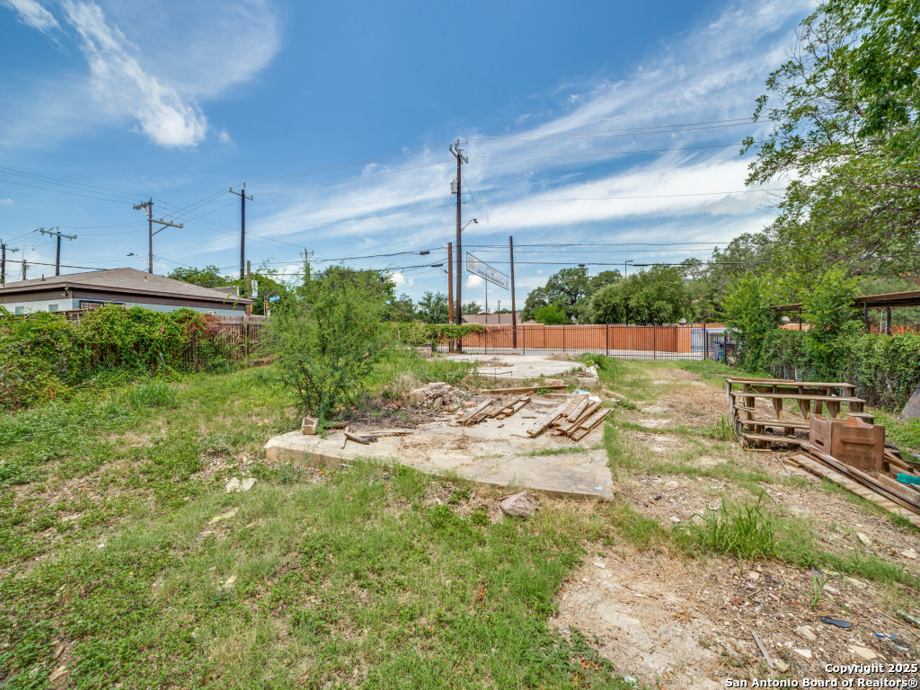624 S Walters San Antonio TX 78203