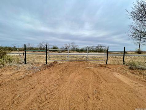 7.55 Acres Cr 2701 Bigfoot TX 78005