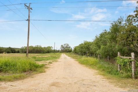 3141 Zion Hill Seguin TX 78155