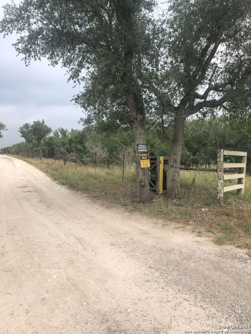00 Fm 888 Beeville TX 78102