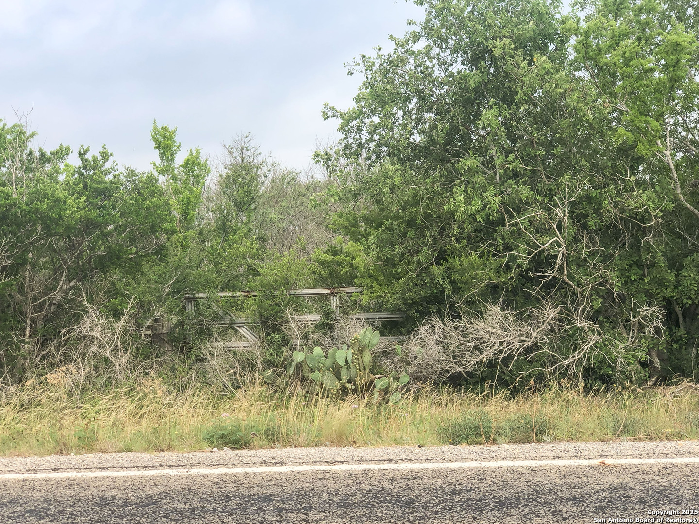 00 Fm 888 Beeville TX 78102