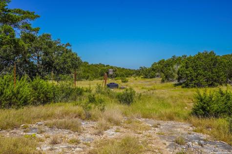 14468 County Road 310 Rocksprings TX 78880