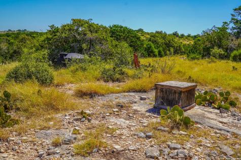 14468 County Road 310 Rocksprings TX 78880