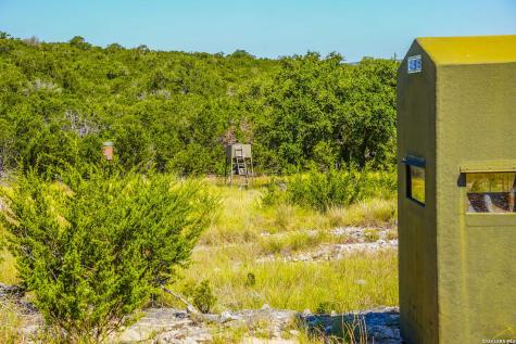 14468 County Road 310 Rocksprings TX 78880