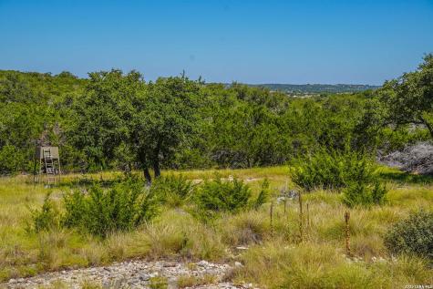 14468 County Road 310 Rocksprings TX 78880