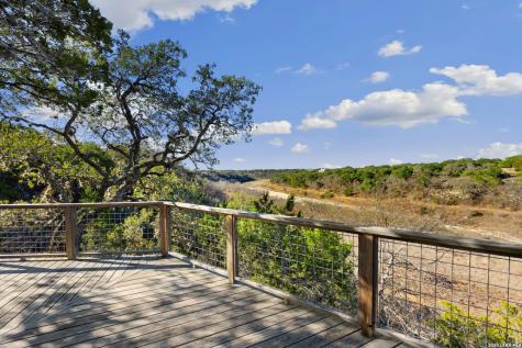 180 La Vista Court Pipe Creek TX 78063