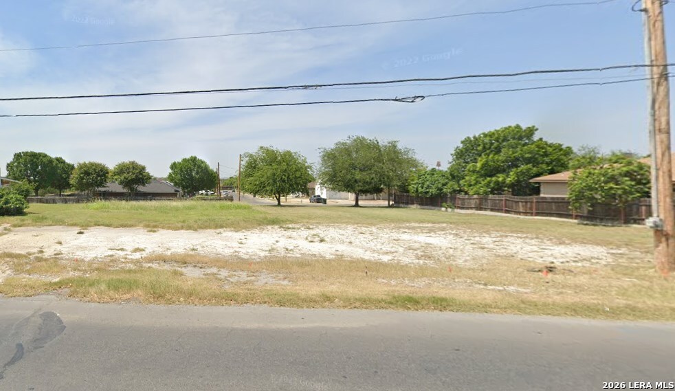 201 W Cantu Road Del Rio TX 78840