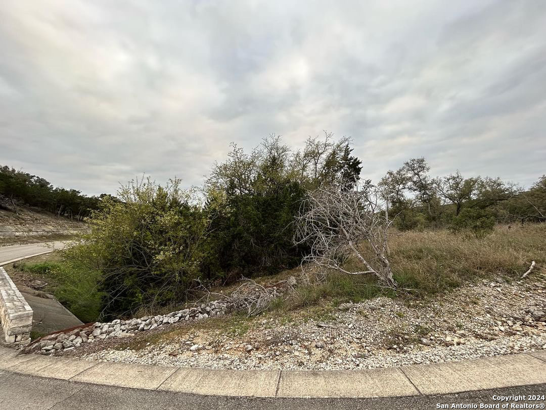 863 Private Road 1742 Mico TX 78056