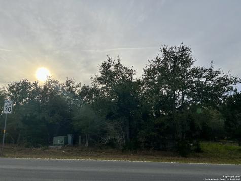 913 Shady Hollow New Braunfels TX 78132