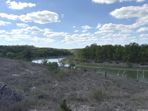 2287 San Jose Canyon Lake TX 78133