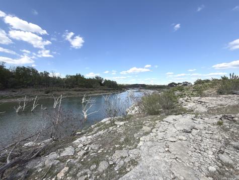 2287 San Jose Canyon Lake TX 78133