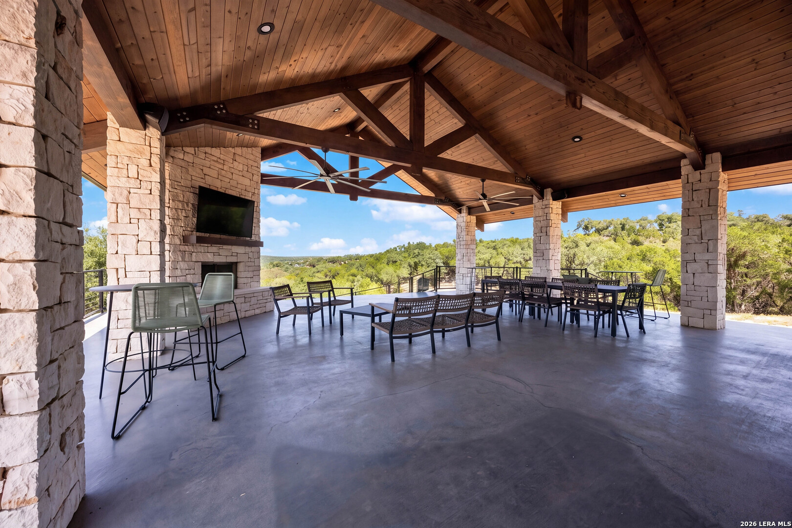 937 Blueridge View Canyon Lake TX 78133