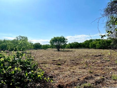 5967 Granato Road Poteet TX 78065
