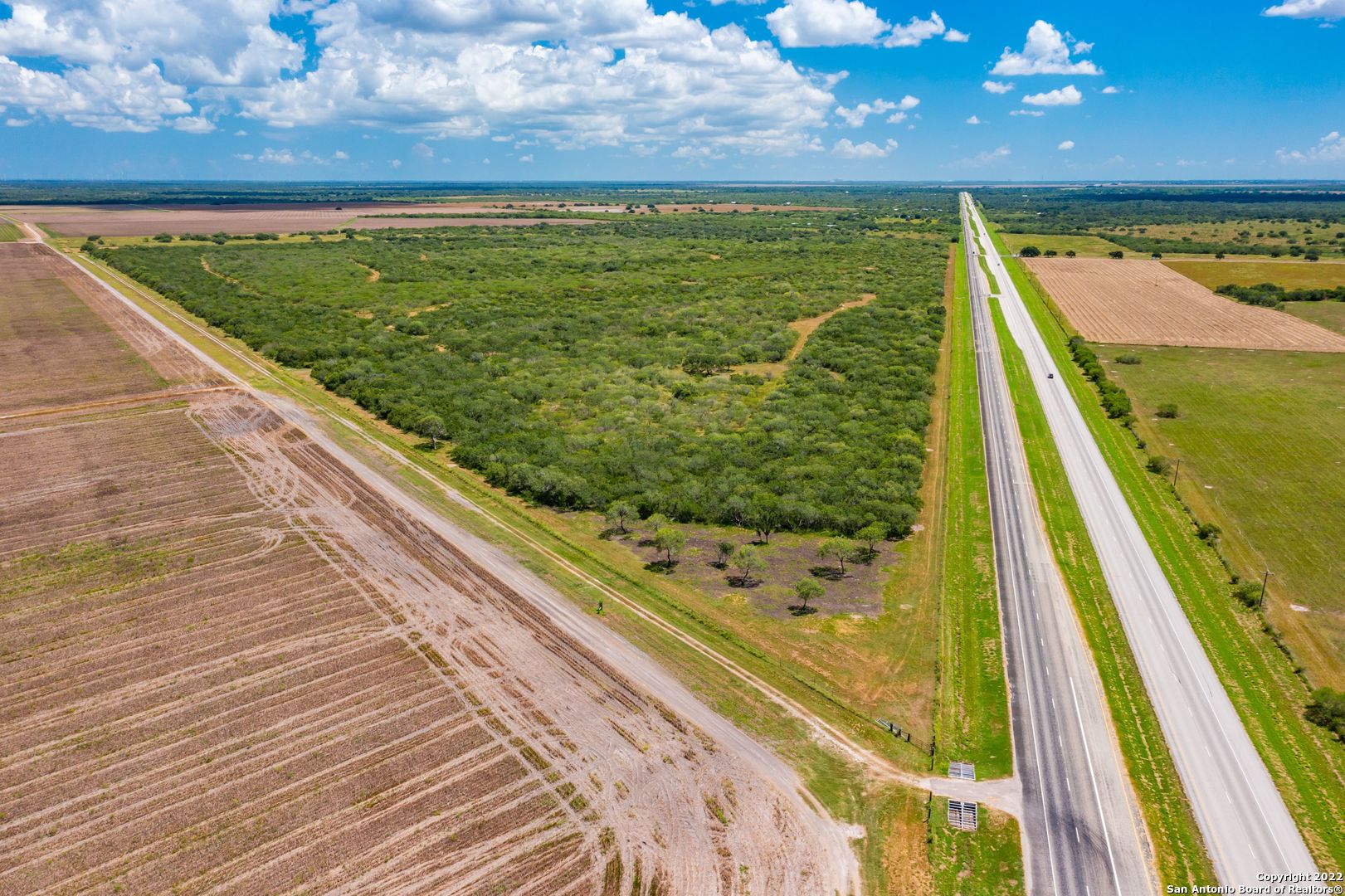 9815 Us-181n Skidmore TX 78389