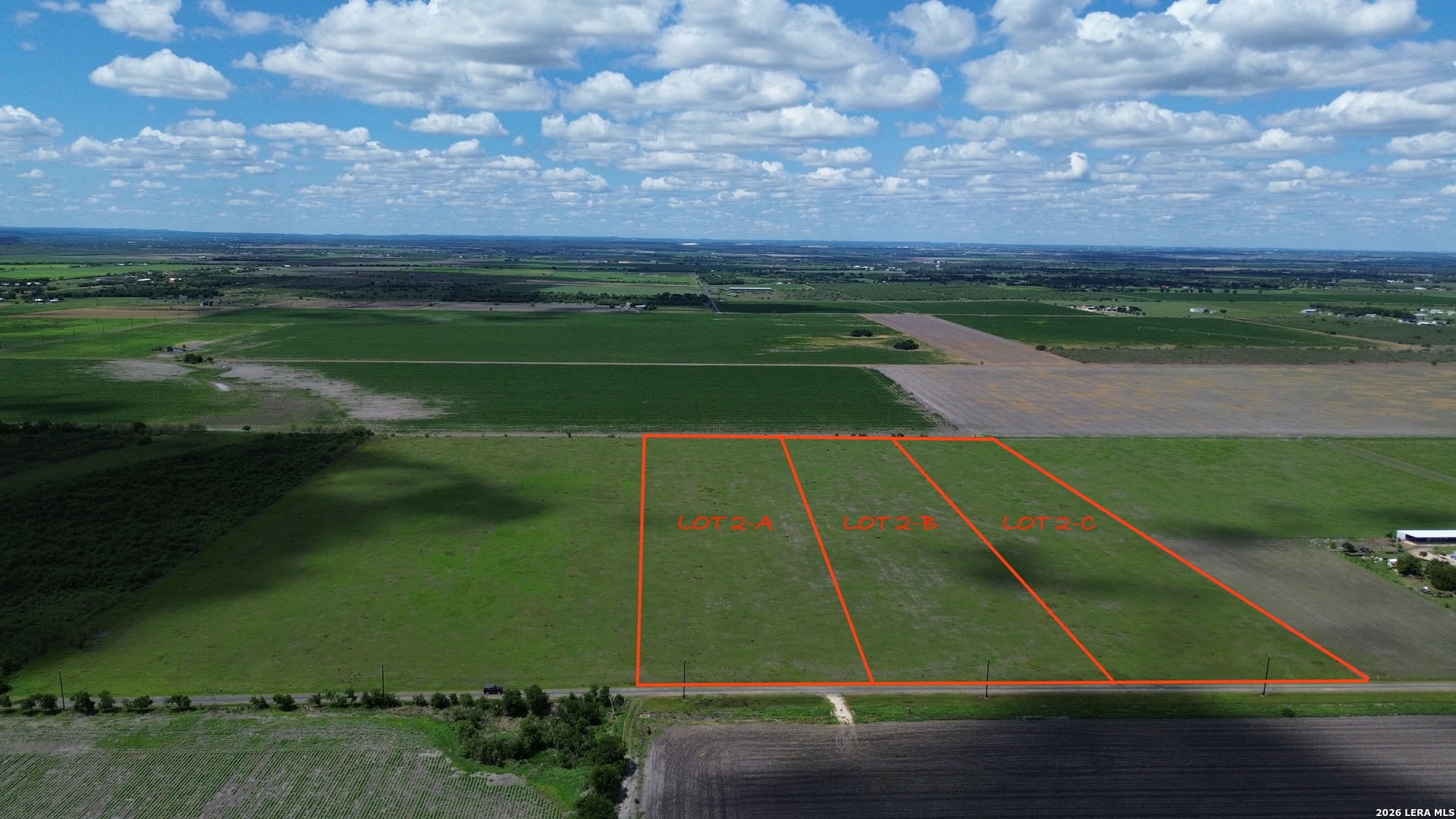 233 County Road 5717 Natalia TX 78059