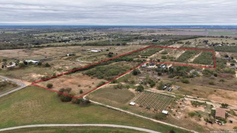 000 W County Road 681 Lytle TX 78052