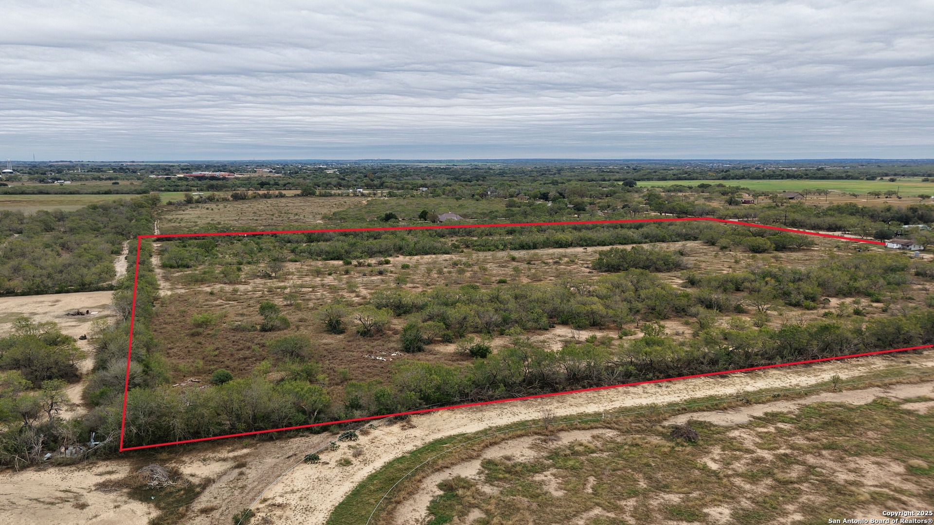 000 W County Road 681 Lytle TX 78052