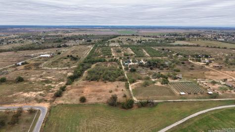000 W County Road 681 Lytle TX 78052