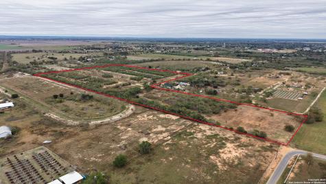 000 W County Road 681 Lytle TX 78052