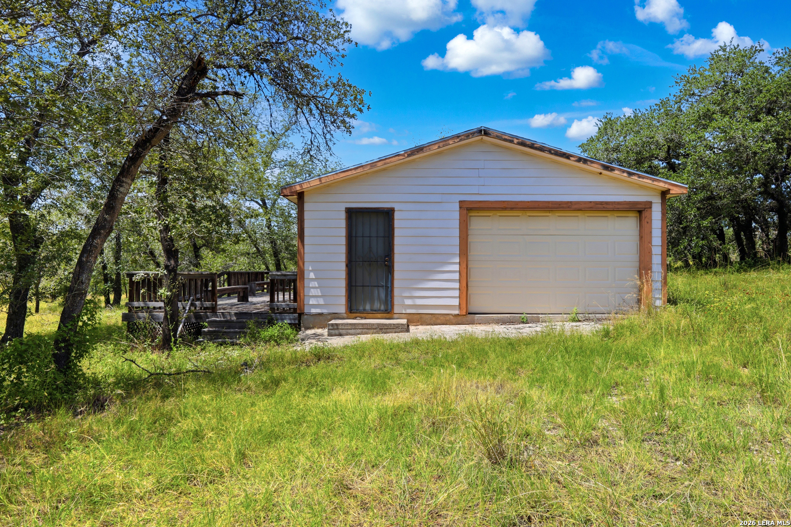 1440 Clear Lake Loop Poteet TX 78065